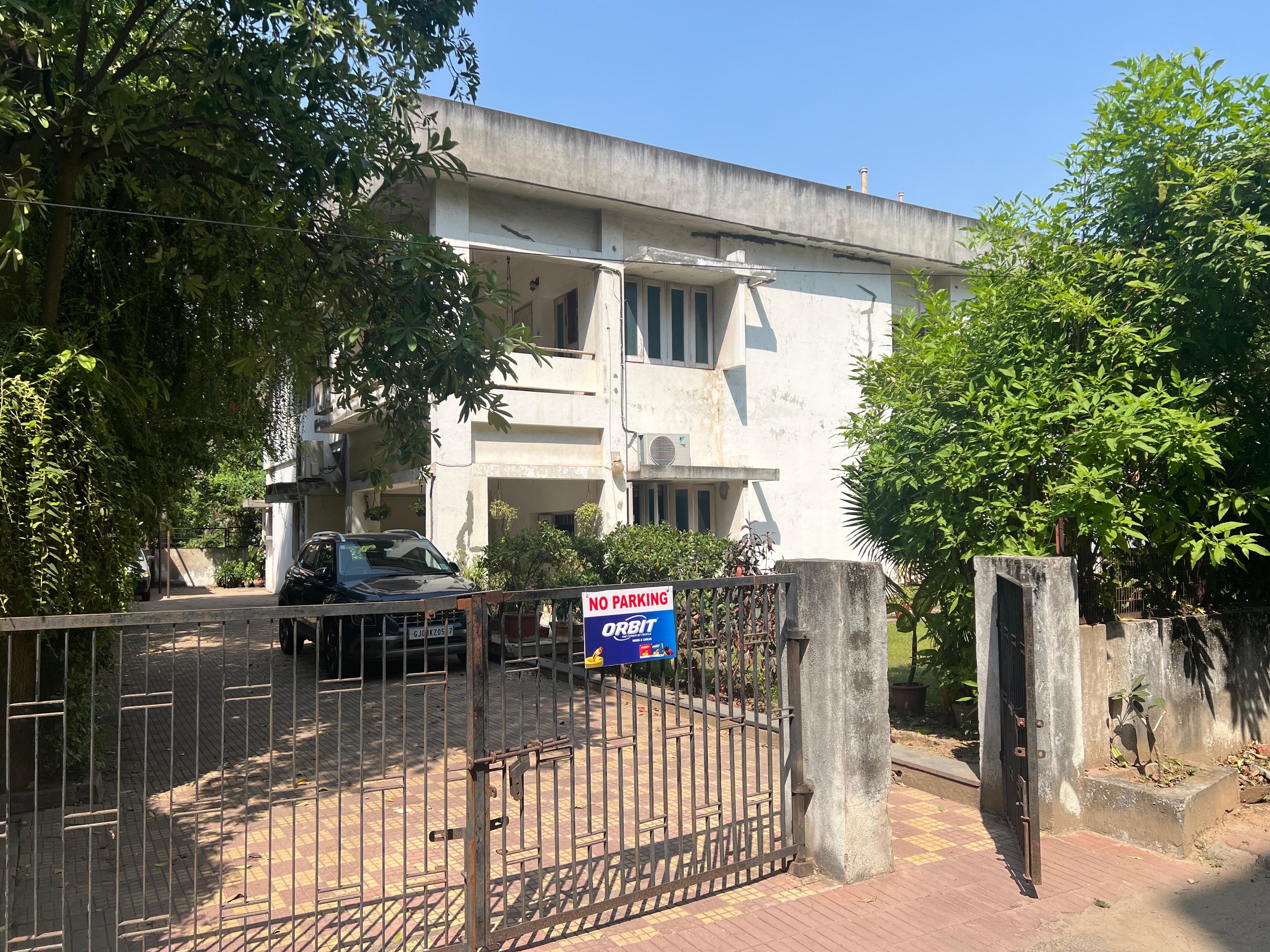 Plot in Ambawadi