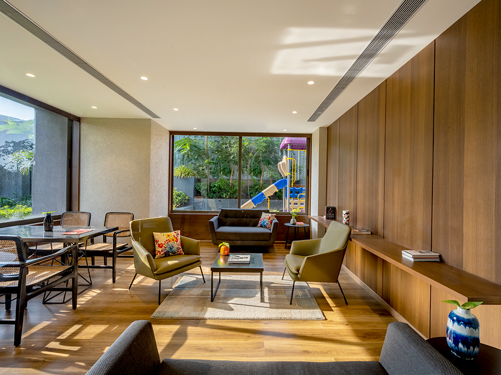 Parshwa Luxuria view 7